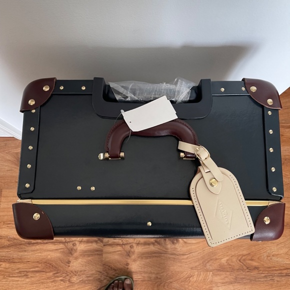 StreamLine Luggage The Architect Spinner - Picture 5 of 16